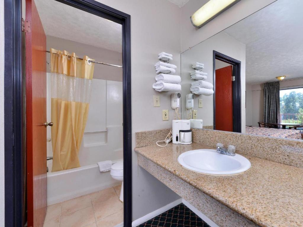 Americas Best Value Inn - Augusta / South Екстериор снимка