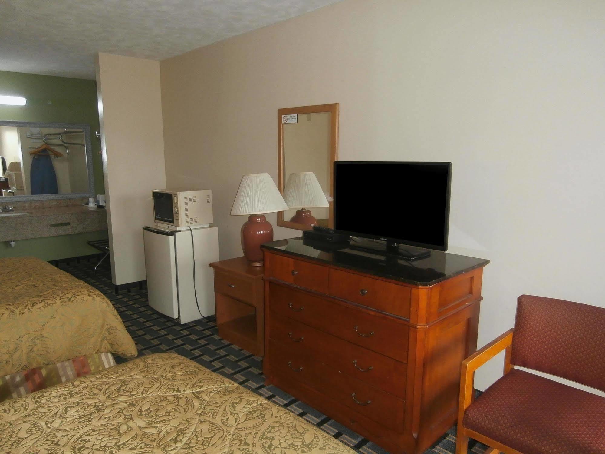 Americas Best Value Inn - Augusta / South Екстериор снимка